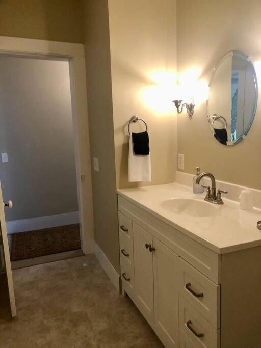 Elegant 2Br Apt W 2 Bathrooms In Historic Hamlet By Berkshires & Hudson Valley, Walk To Restaurants Hillsdale Buitenkant foto